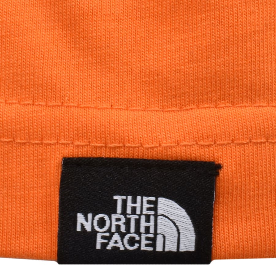 Tシャツ・カットソー THE NORTH FACE Men T-shirt Orange NF0A8C3T 6HI1 The-North-Face-Men-s-Adventure